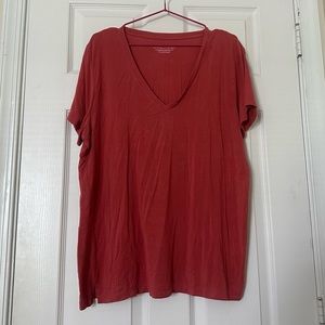 $5 items to be removed June 2026 - Victoria's Secret v neck tee